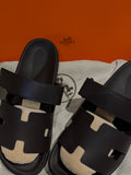 Cuscino Shoe Cushion Pair